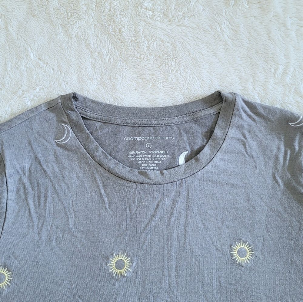 Champagne🍾 Dreams😴 Moon🌙 and Sun☀️ Tee👕 - NWT - Picture 3 of 12